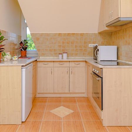 ILLÉS Apartmanok II. Hajdúszoboszló Esterno foto